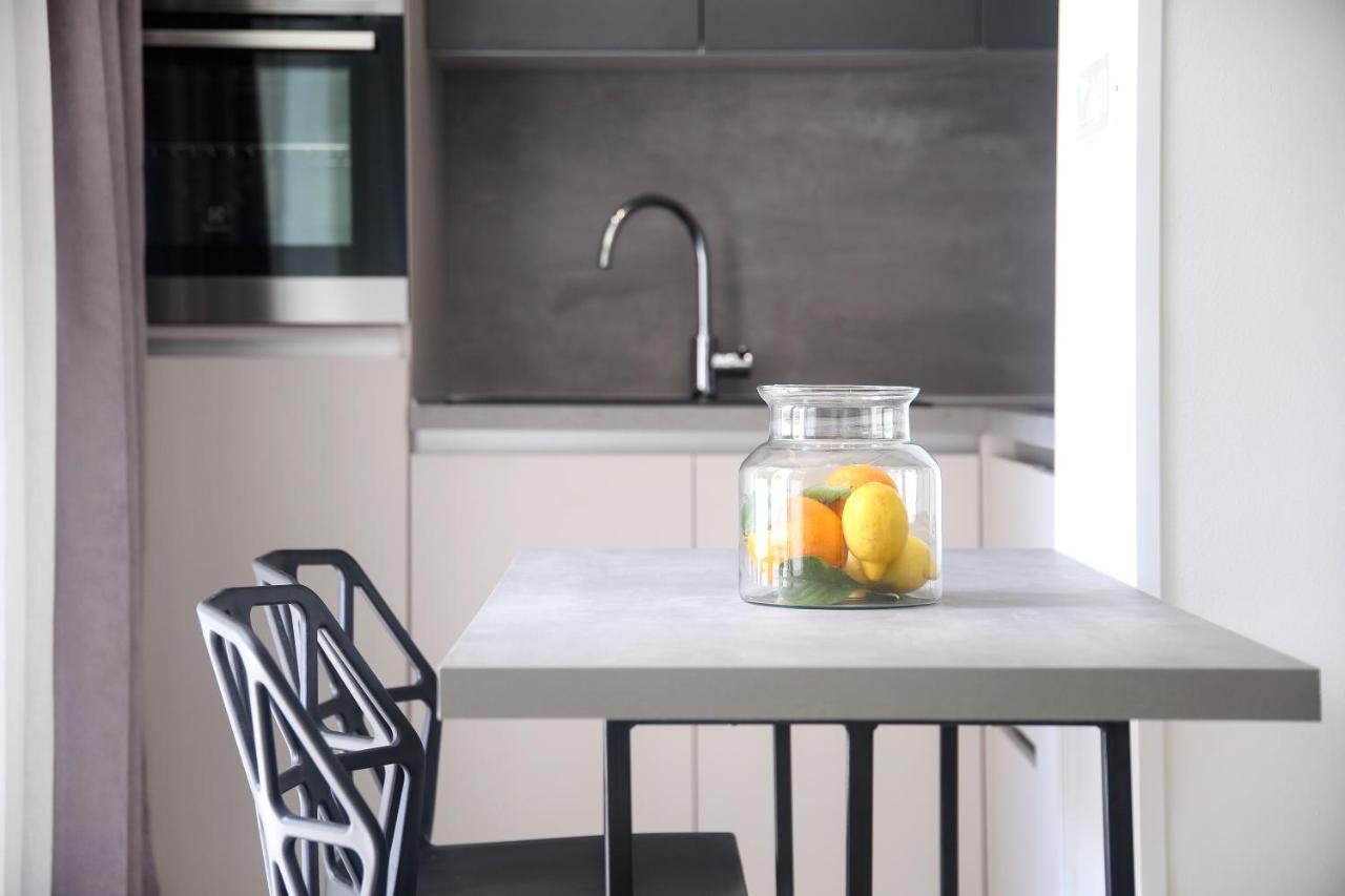 Apartments Hugo 2 Сплит Экстерьер фото